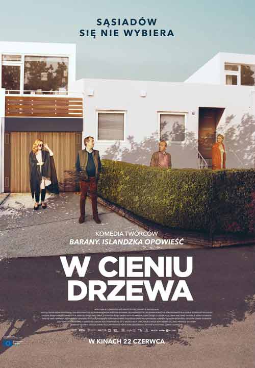 W cieniu drzewa